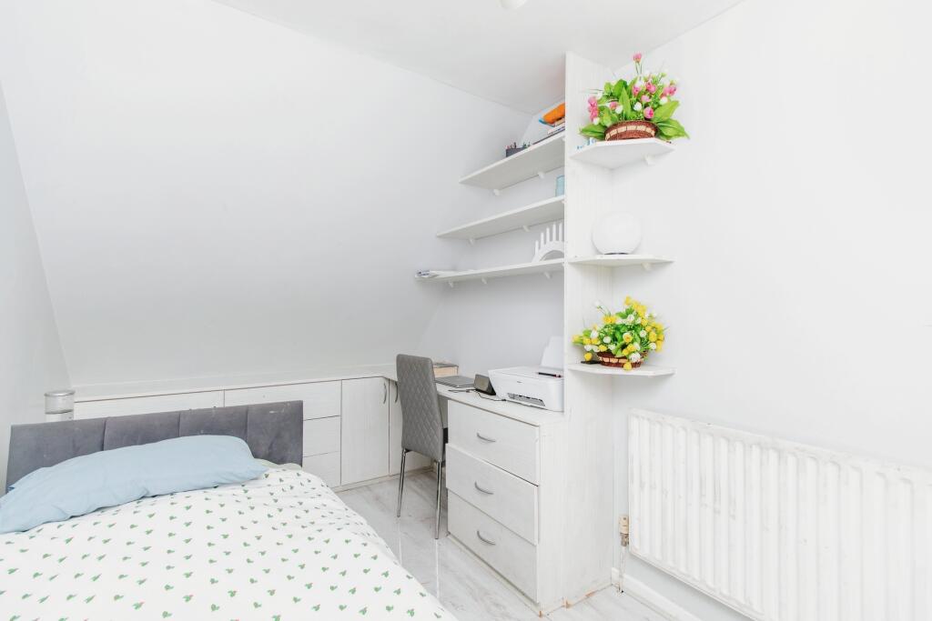 Additional property image - Claremont Road, Hextable, Swanley, Kent, BR8