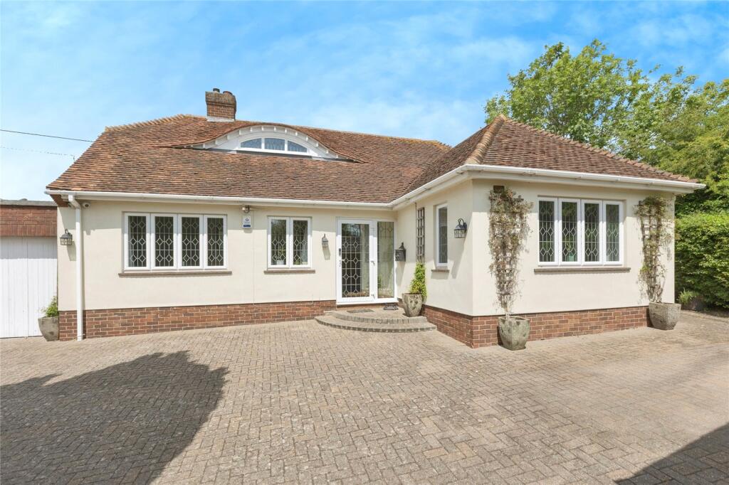 Main image of property: Top Dartford Road, Hextable, Swanley, Kent, BR8