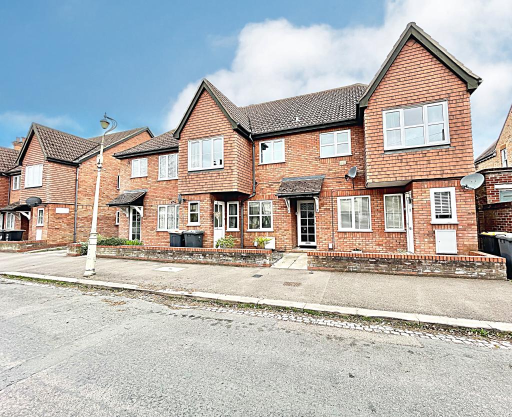 Main image of property: Tennyson Road Bedford MK40