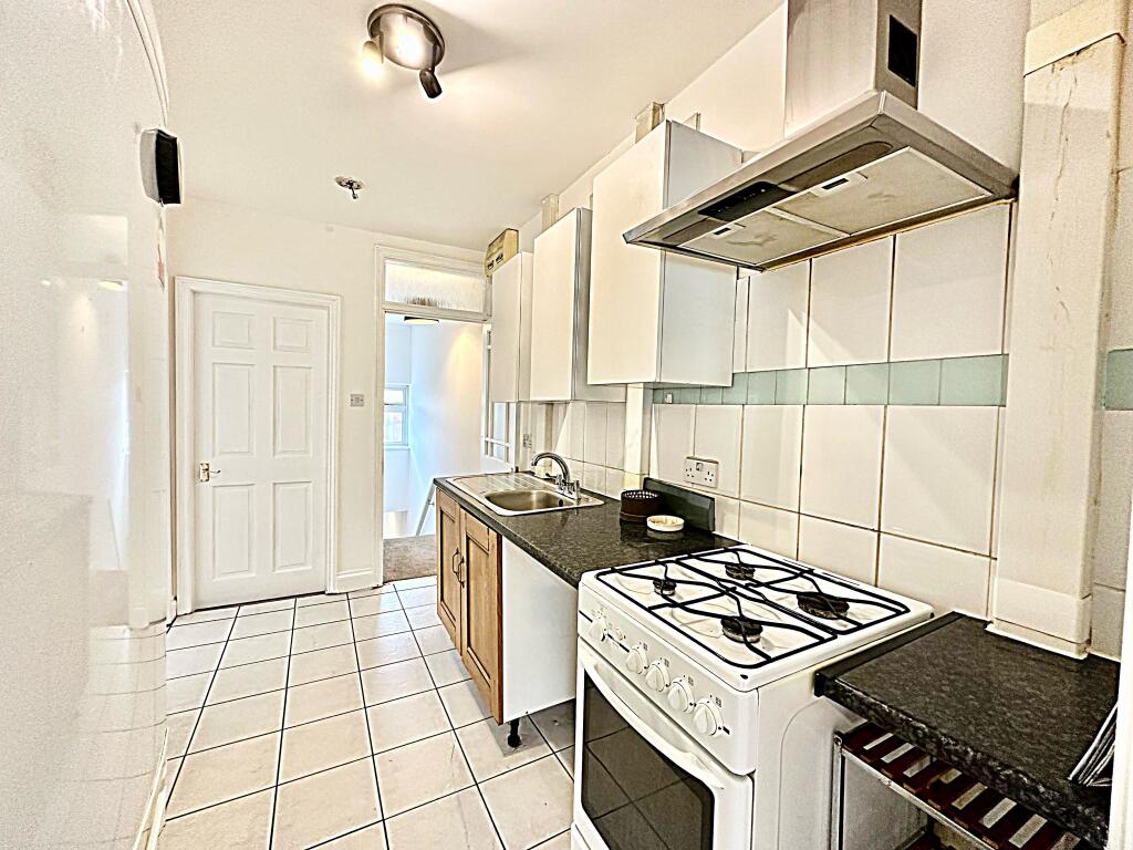 1 bedroom flat for rent in Roff avenue Bedford MK41