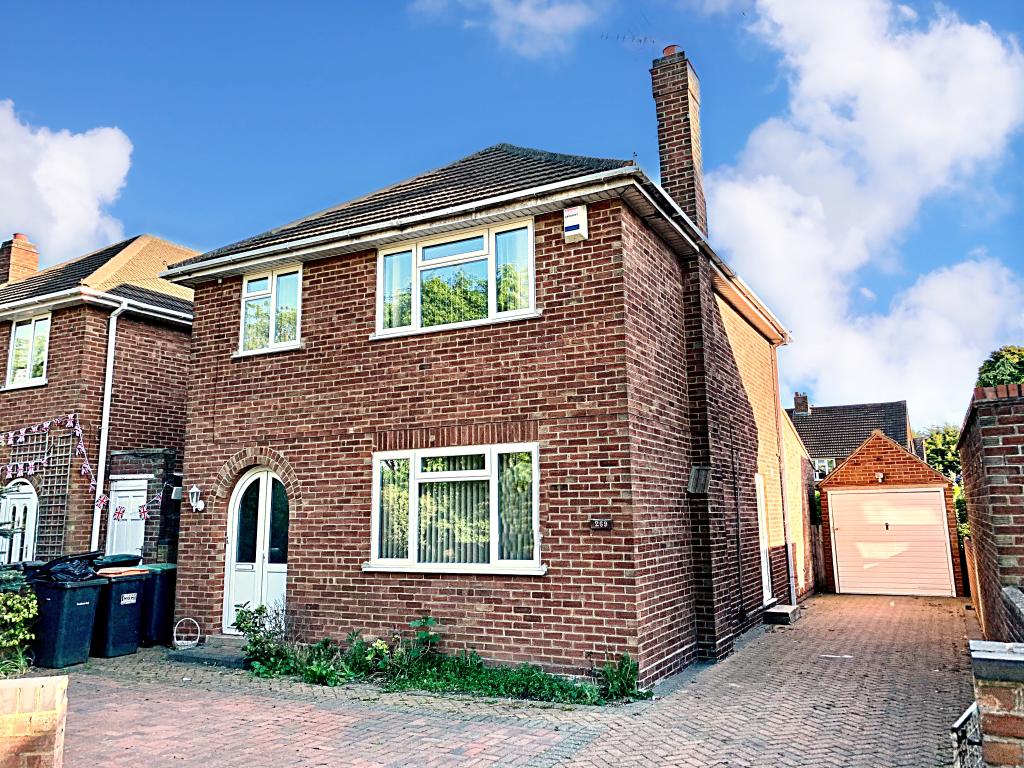 3 bedroom detached house for rent in Cardington Road Bedford MK42