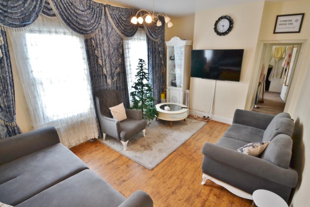 3 bedroom apartment for sale in East Road, East EN4