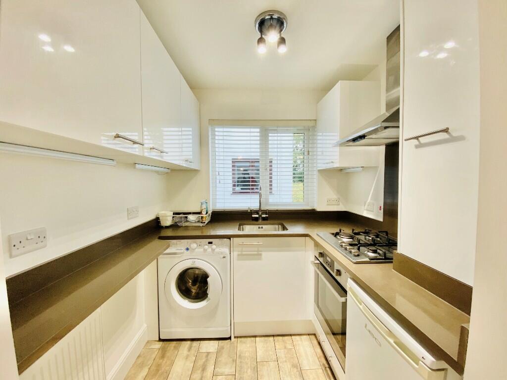 Main image of property: Potters Road, New Barnet, EN5