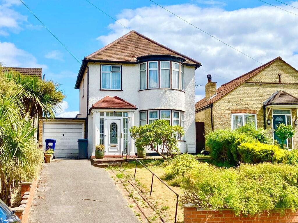 Main image of property: Crescent Road, East Barnet, EN4
