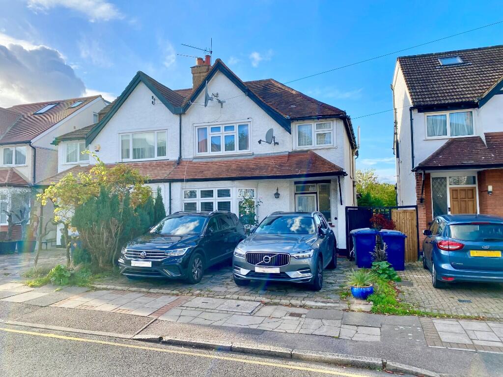 Main image of property: Ridgeview Road, Whetstone, N20