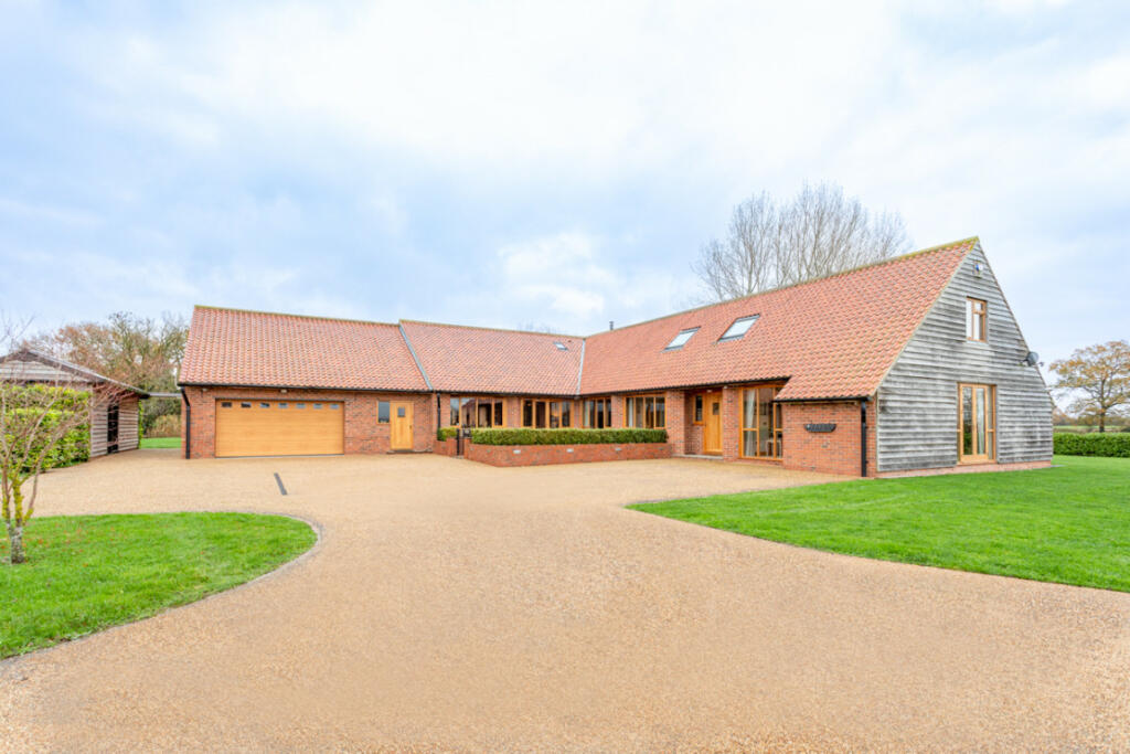 Additional property image - Holly Moor House, Aldborough St John, Richmond, DL11 7AQ