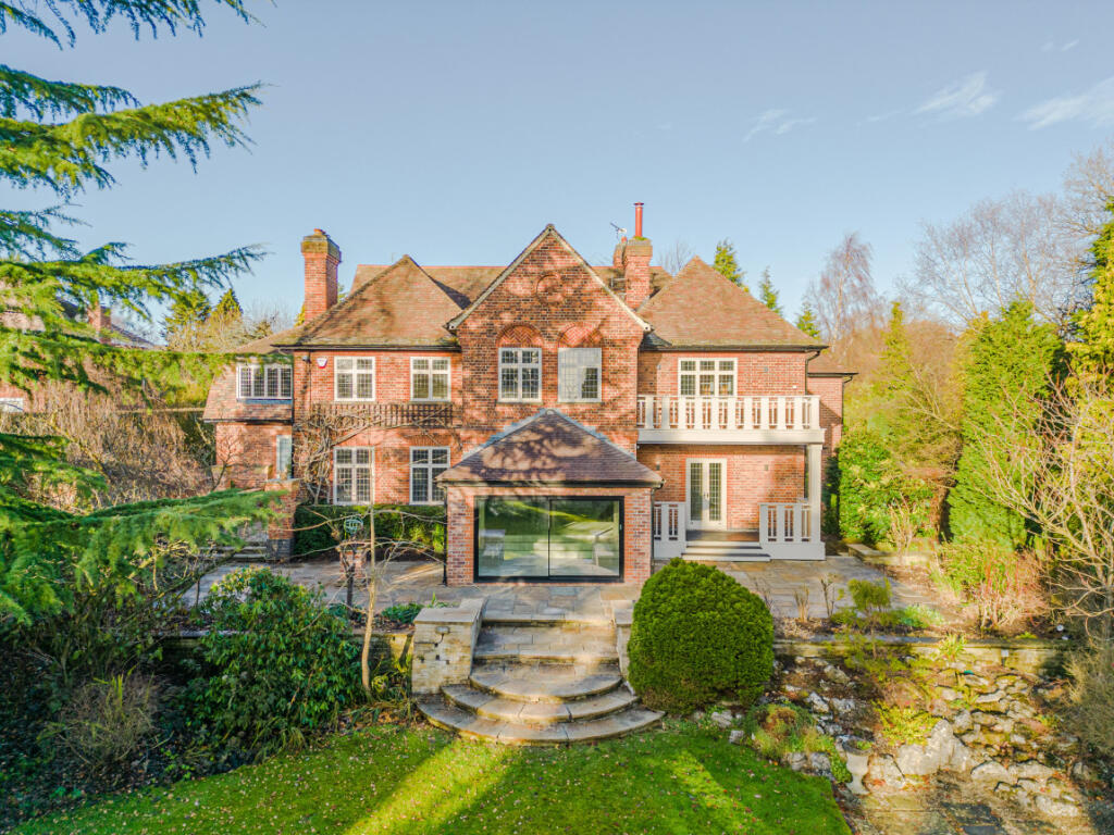 Main image of property: Clevedon, 29 Fulwith Mill Lane, Harrogate, HG2 8HJ