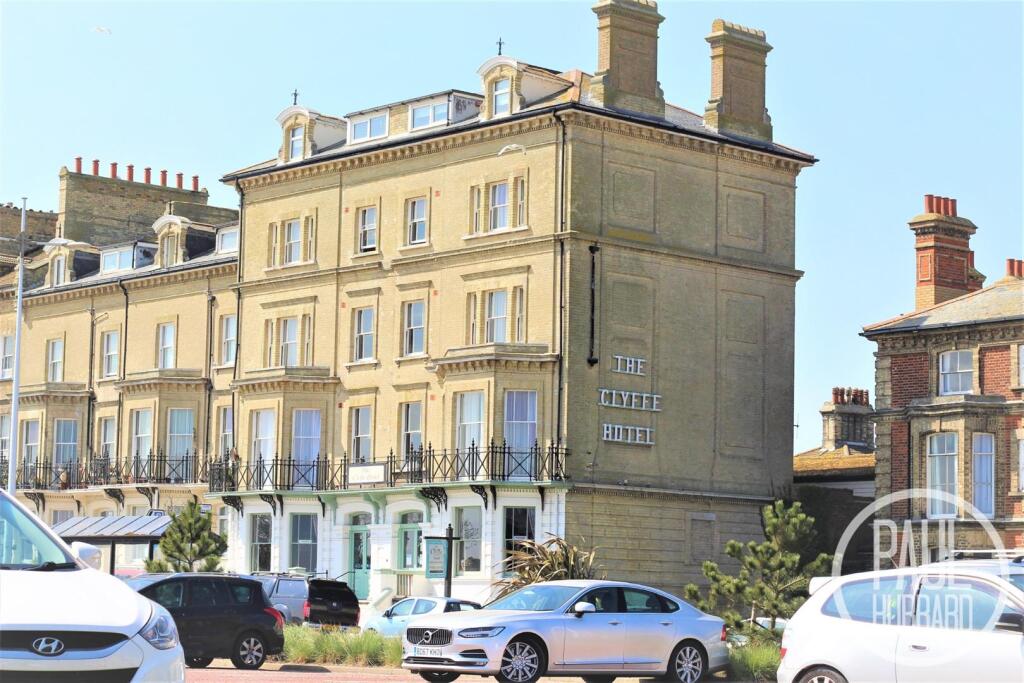 Main image of property: Kirkley Cliff Road, Kirkley, Lowestoft