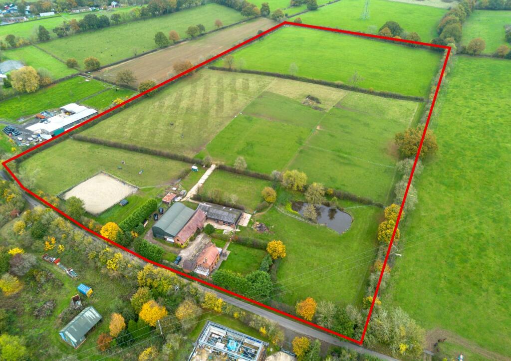 Additional property image - Astwood Bank, Redditch, Worcestershire