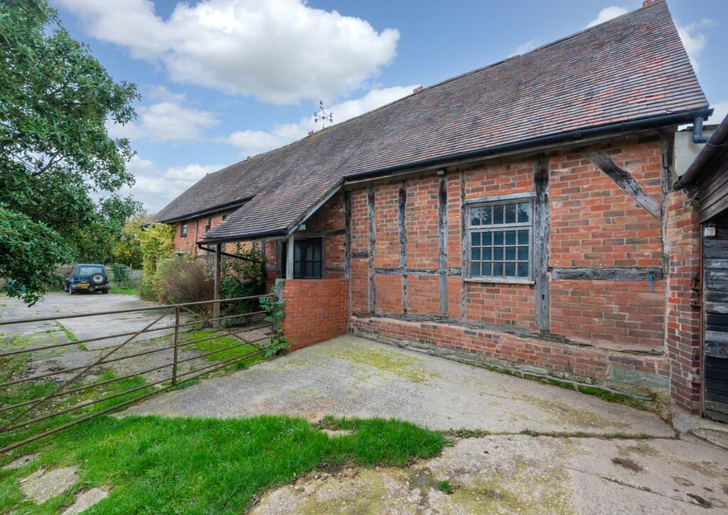 Additional property image - Astwood Bank, Redditch, Worcestershire