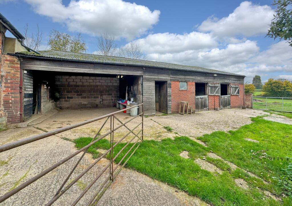 Additional property image - Astwood Bank, Redditch, Worcestershire