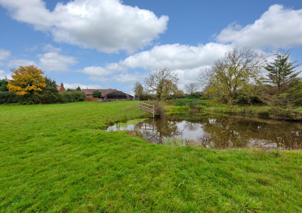 Additional property image - Astwood Bank, Redditch, Worcestershire