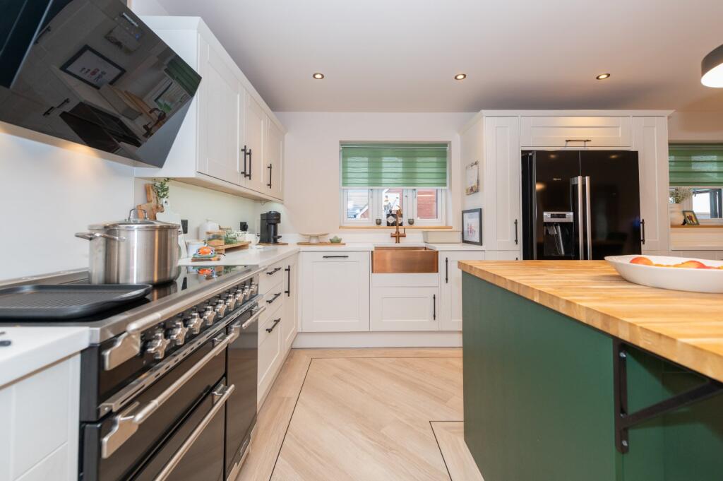 Additional property image - Redditch, Worcestershire