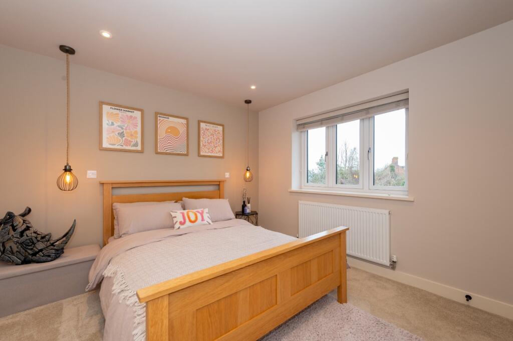 Additional property image - Redditch, Worcestershire