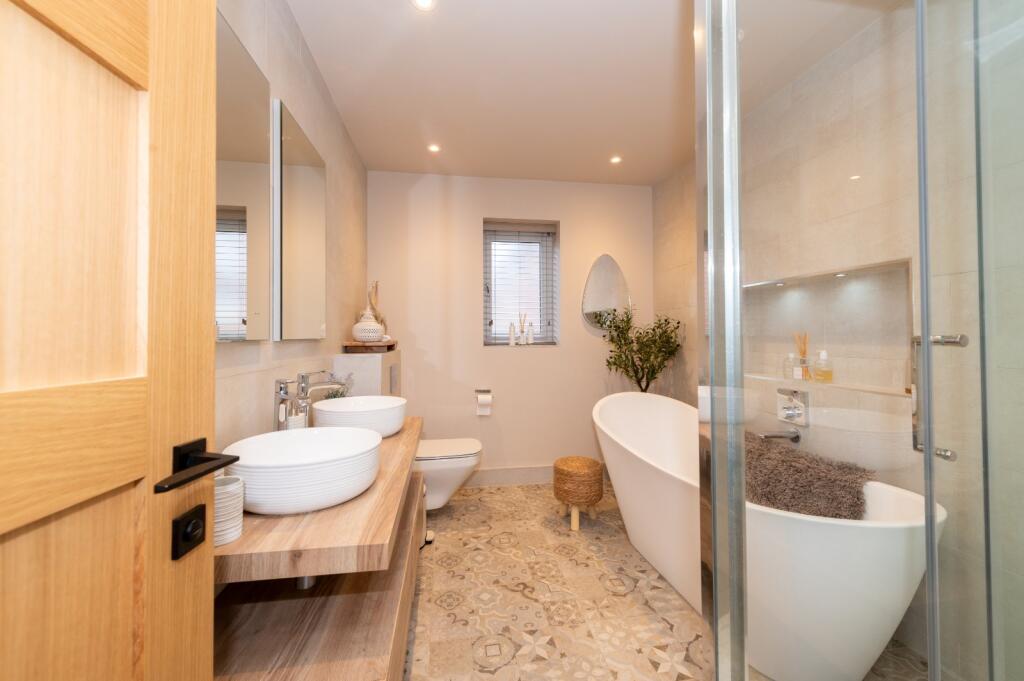 Additional property image - Redditch, Worcestershire