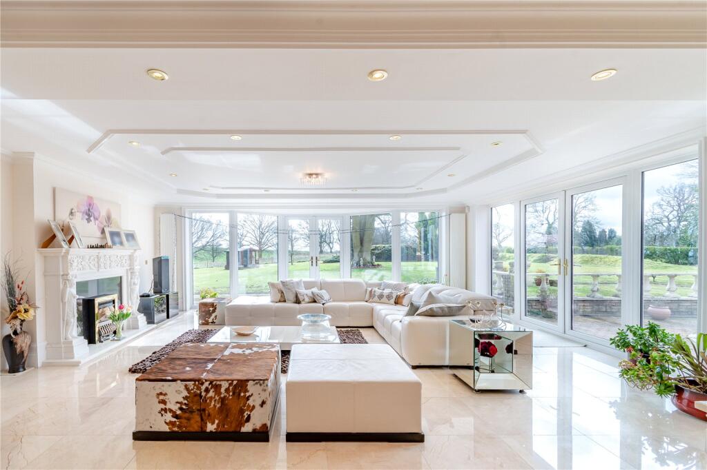 Additional property image - Cofton Hackett, Birmingham, Worcestershire
