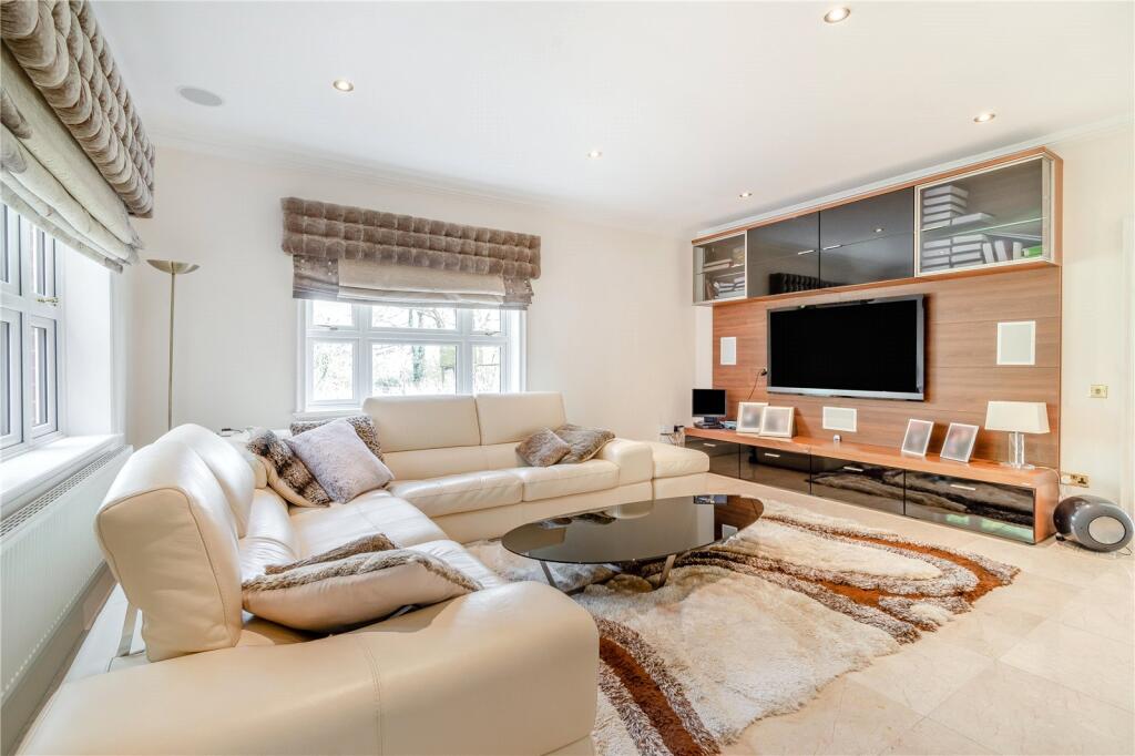 Additional property image - Cofton Hackett, Birmingham, Worcestershire
