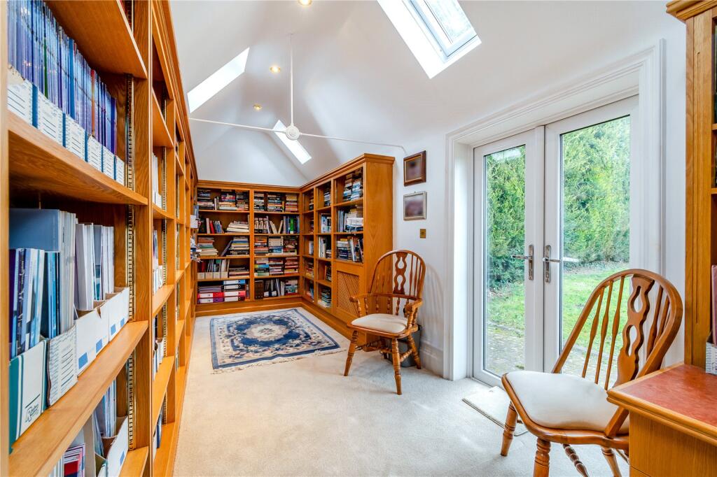 Additional property image - Cofton Hackett, Birmingham, Worcestershire