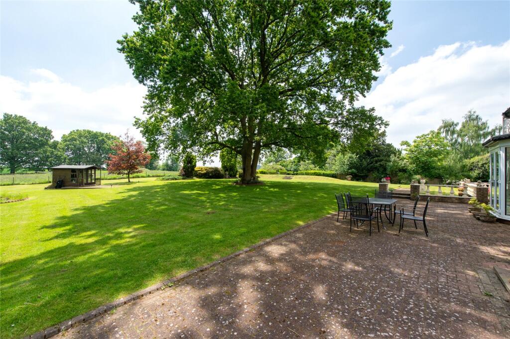 Additional property image - Cofton Hackett, Birmingham, Worcestershire