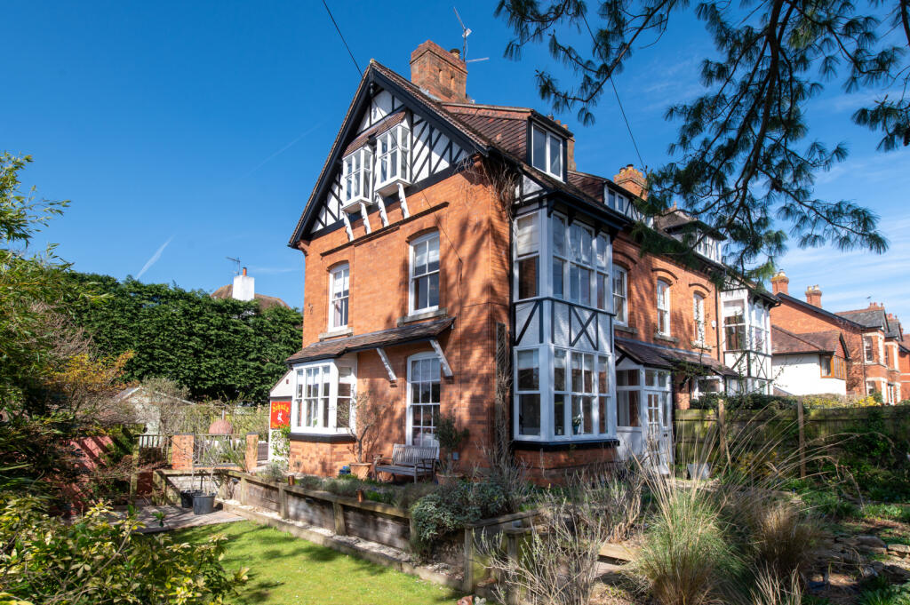 Main image of property: Worcester, Worcestershire
