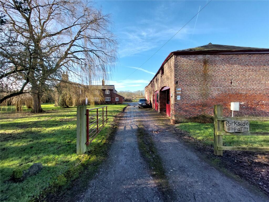 5 bedroom detached house for rent in Mobberley, Knutsford, Cheshire, WA16