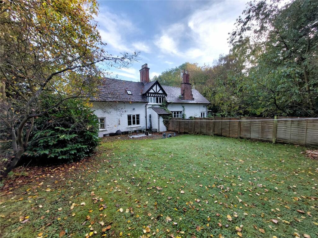 3 bedroom semidetached house for rent in High Legh, Knutsford