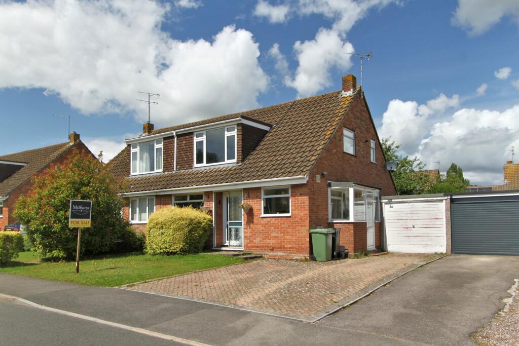 3 bedroom semidetached house for sale in Underhill Road, Charfield, GL12