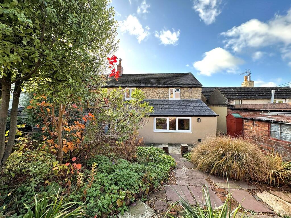 Main image of property: Ellerncroft Road, Wotton-under-Edge, GL12