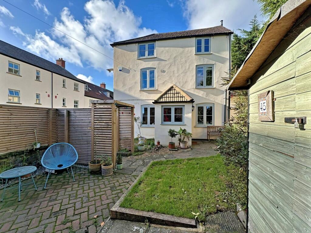 Main image of property: Gloucester Street, Wotton-under-Edge, GL12