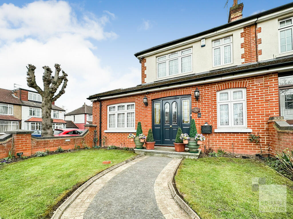 Main image of property: Bourne Hill, N13