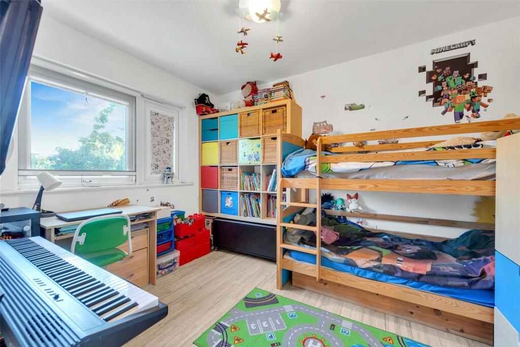 Additional property image - Cameron Drive, Dartford, Kent, DA1