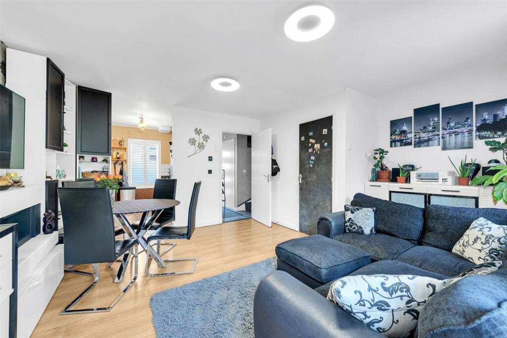 Additional property image - Cameron Drive, Dartford, Kent, DA1