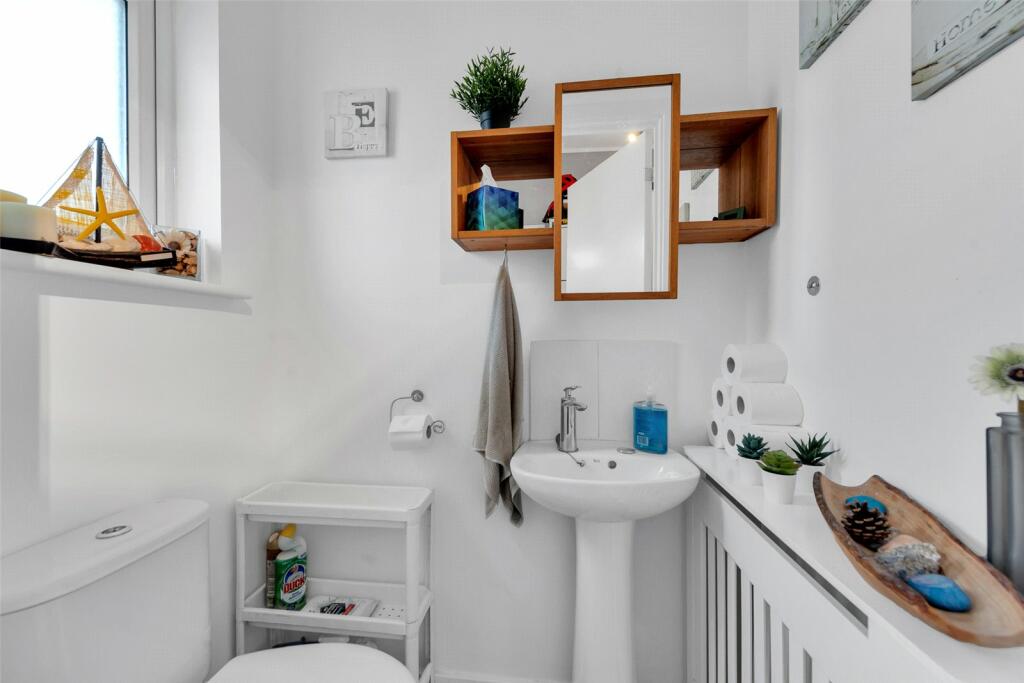 Additional property image - Cameron Drive, Dartford, Kent, DA1