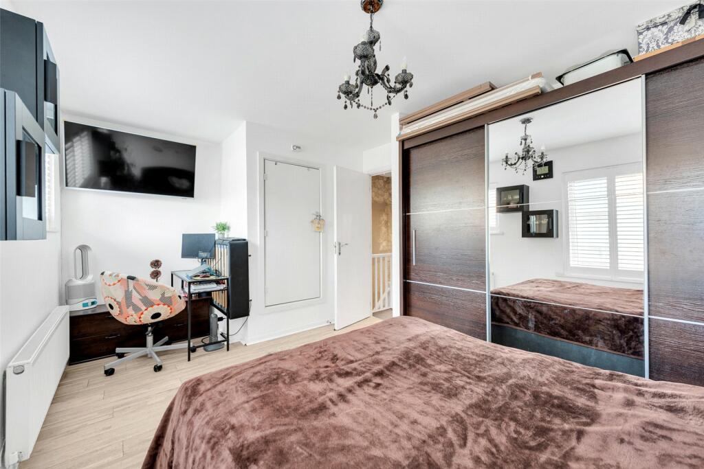 Additional property image - Cameron Drive, Dartford, Kent, DA1
