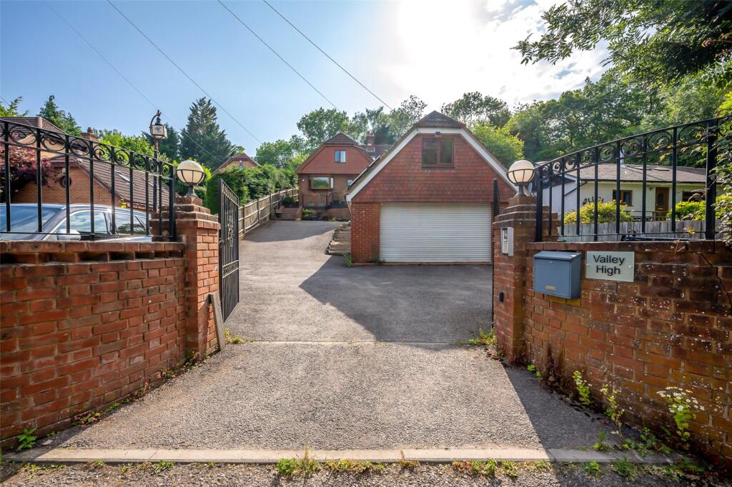 Main image of property: Valley Lane, Meopham, DA13