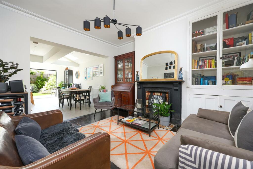 3 bedroom terraced house for sale in Manor Road, Bristol, BS7