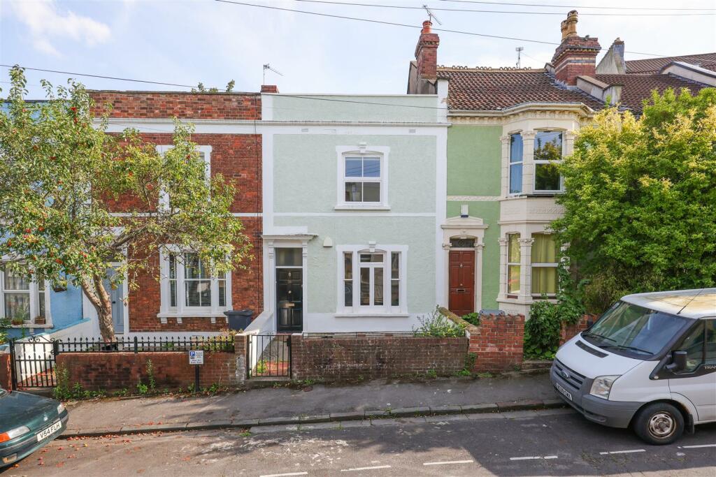 2 bedroom house for sale in Albert Park Place, Montpelier, Bristol, BS6