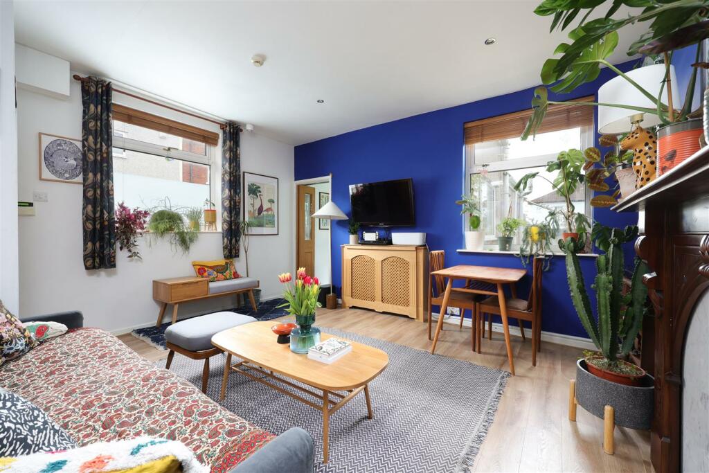 1 bedroom flat for sale in Hinton Road, Easton, Bristol, BS5