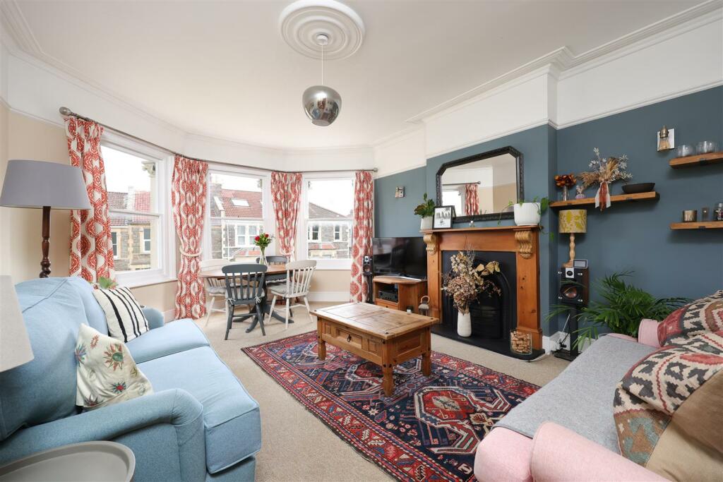 2 bedroom flat for sale in Sommerville Road, St Andrews, Bristol, BS7