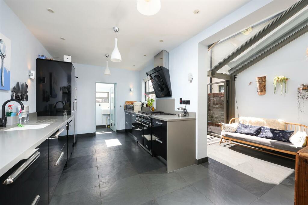 Additional property image - Sefton Park Road, Bristol