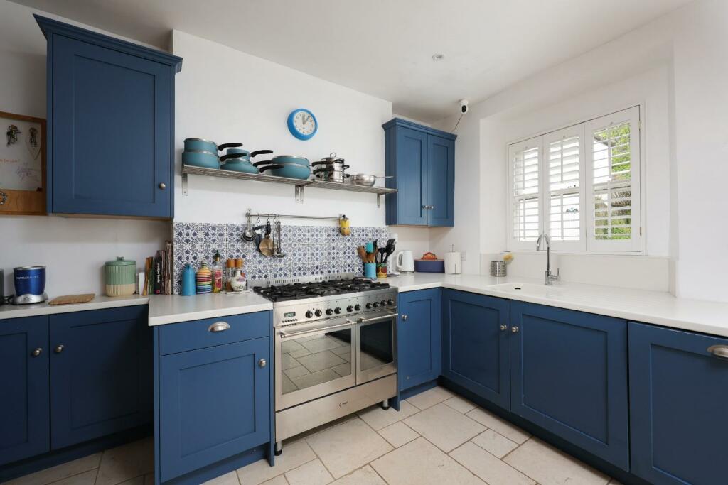 Additional property image - Clifton Wood Crescent, Bristol