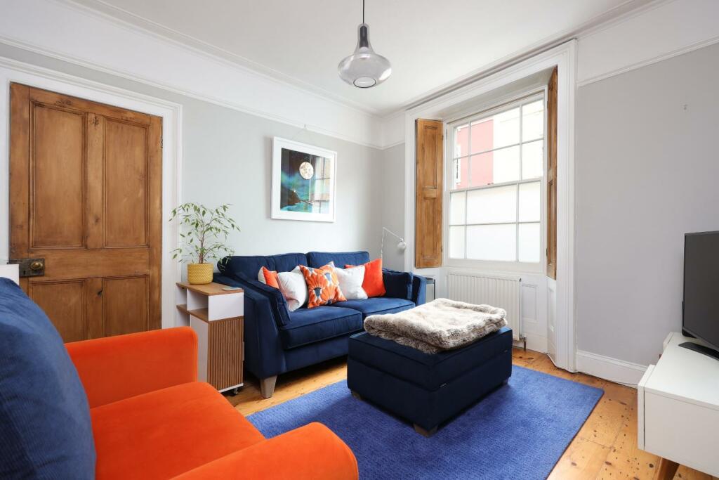 Additional property image - Clifton Wood Crescent, Bristol