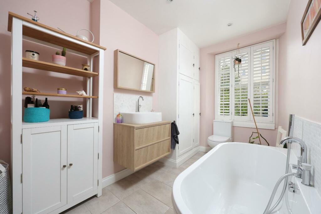 Additional property image - Clifton Wood Crescent, Bristol