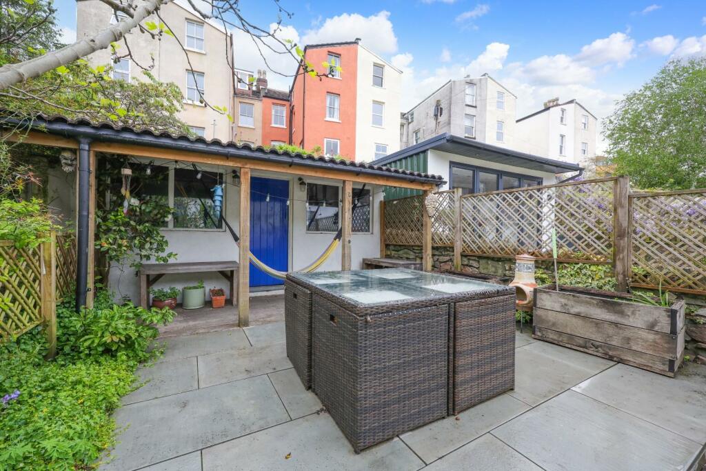 Additional property image - Clifton Wood Crescent, Bristol