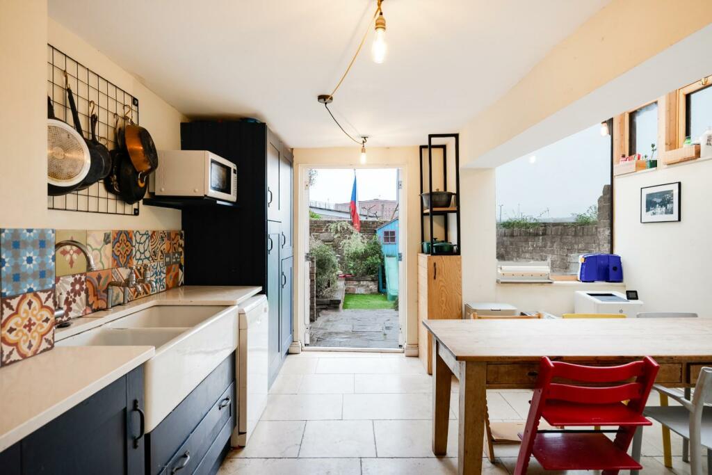 Additional property image - Freeland Place, Bristol