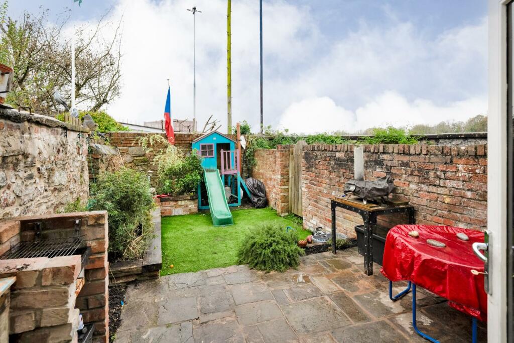 Additional property image - Freeland Place, Bristol