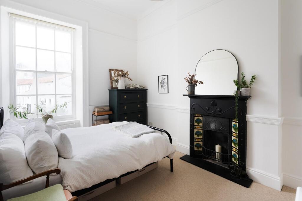 Additional property image - York Place, Clifton, Bristol