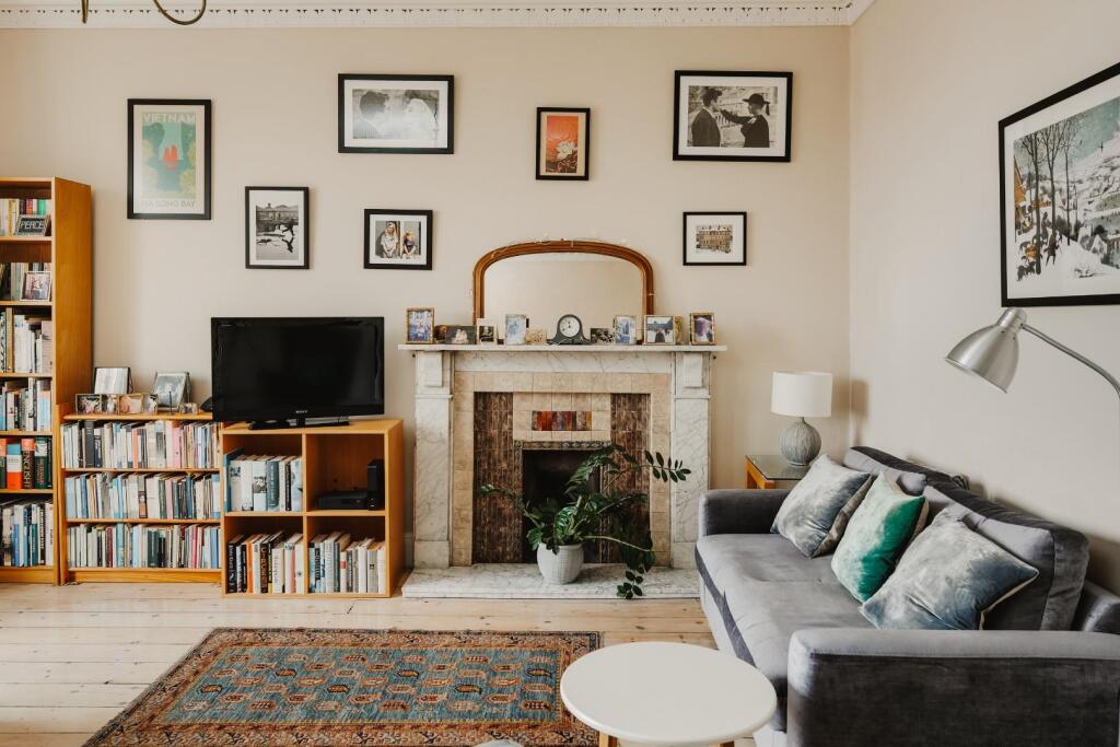 Additional property image - Cotham Road, Bristol