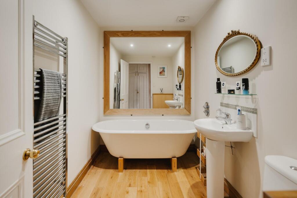 Additional property image - Cotham Road, Bristol