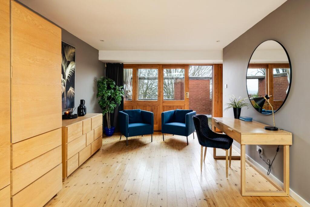 Additional property image - Montague Place, Bristol
